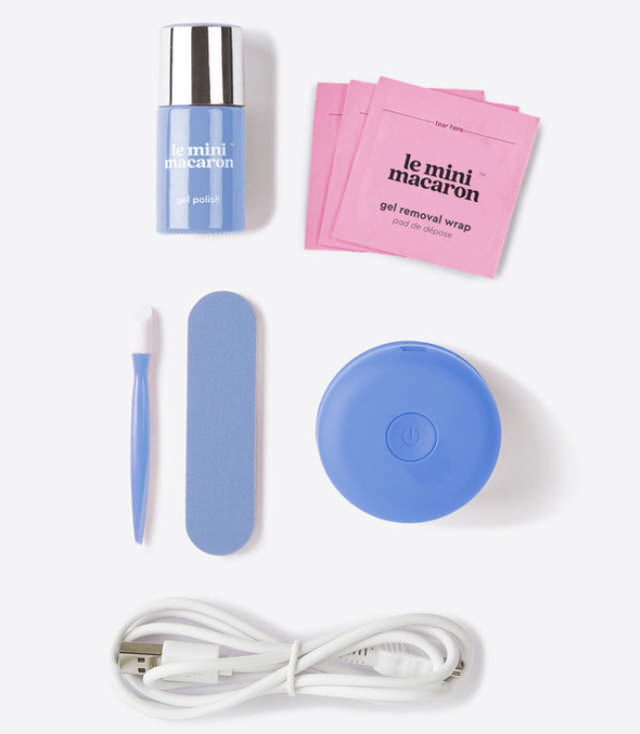 Le Mini Macaron Manicure Kit Fleur Bleue, 10 ml.